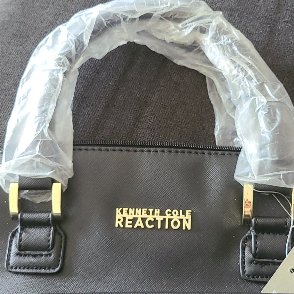 Kenneth Cole Reaction Handbag 👜